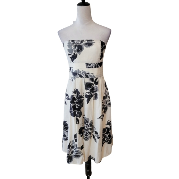 Ann Taylor Strapless 100% Silk Floral Dress Size 4 - Picture 1 of 4
